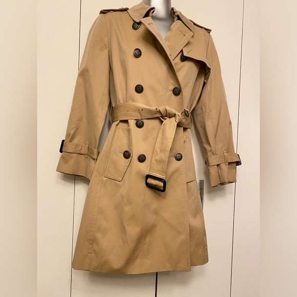 Givenchy belted double-breasted Mid length tan trench coat - Picture 5 of 13